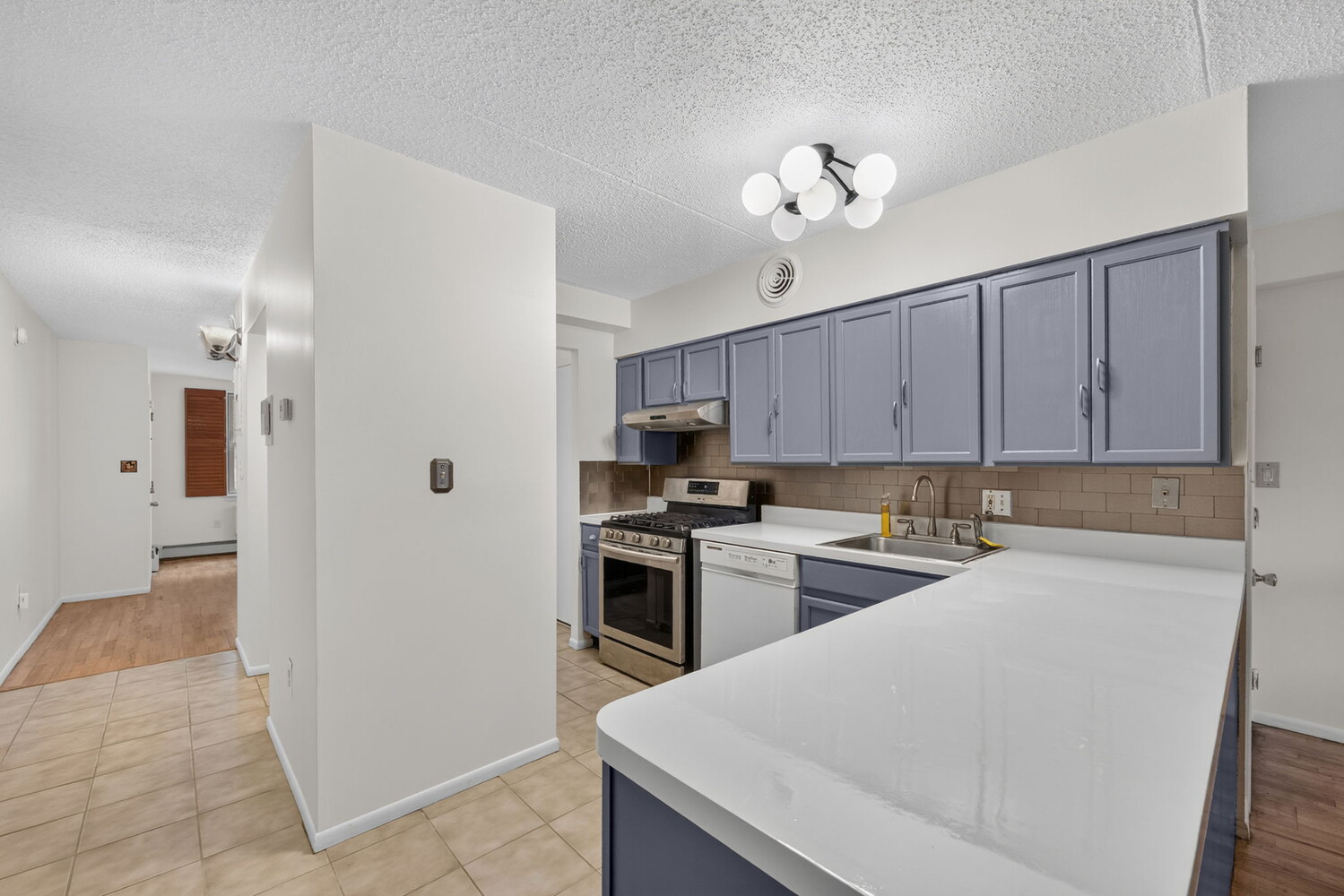 1451 5TH Avenue 3FAM