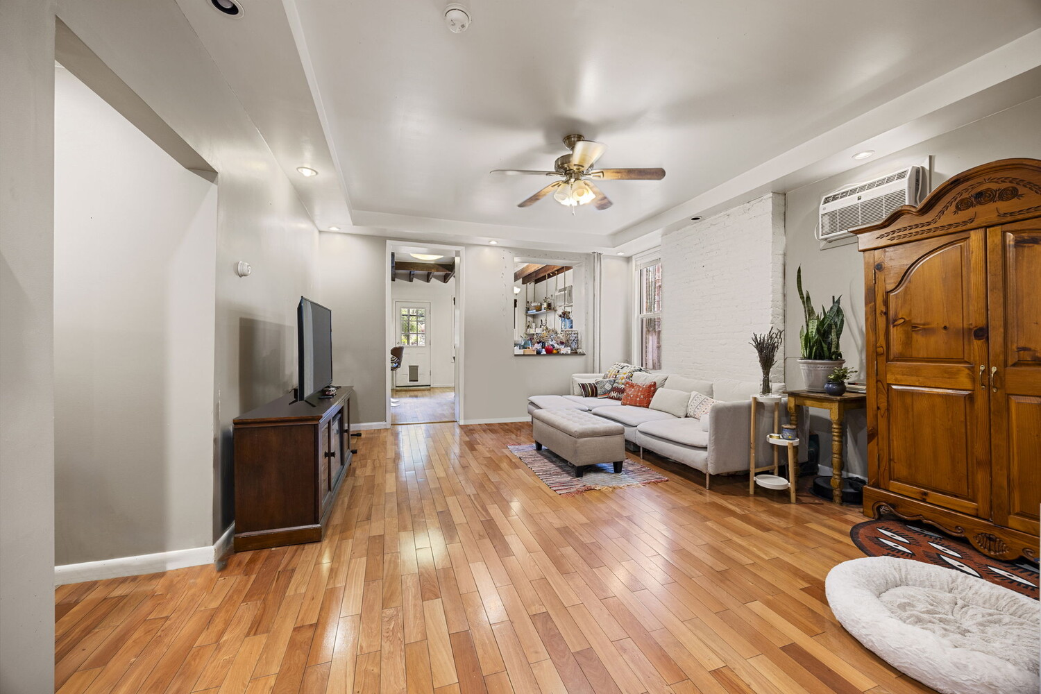 32-73 30TH Street