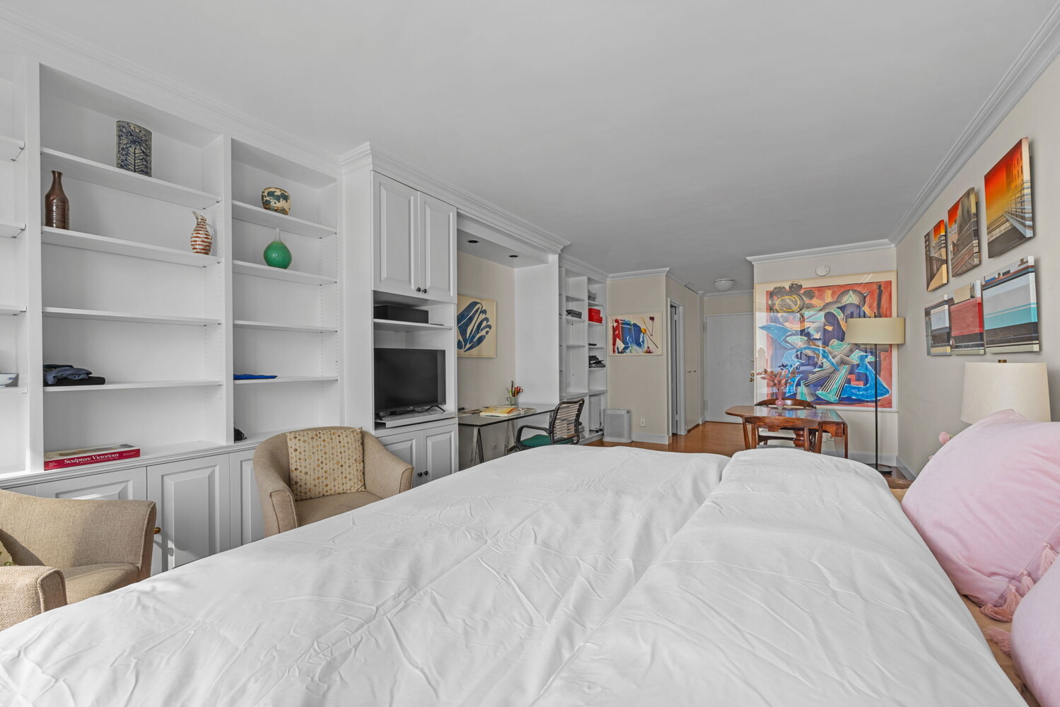 117 E 57TH Street 32F