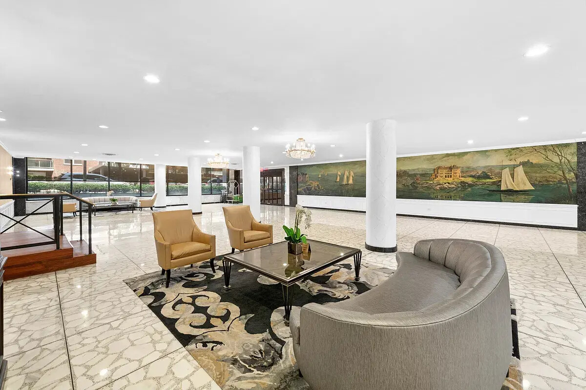 370 E 76TH Street C404