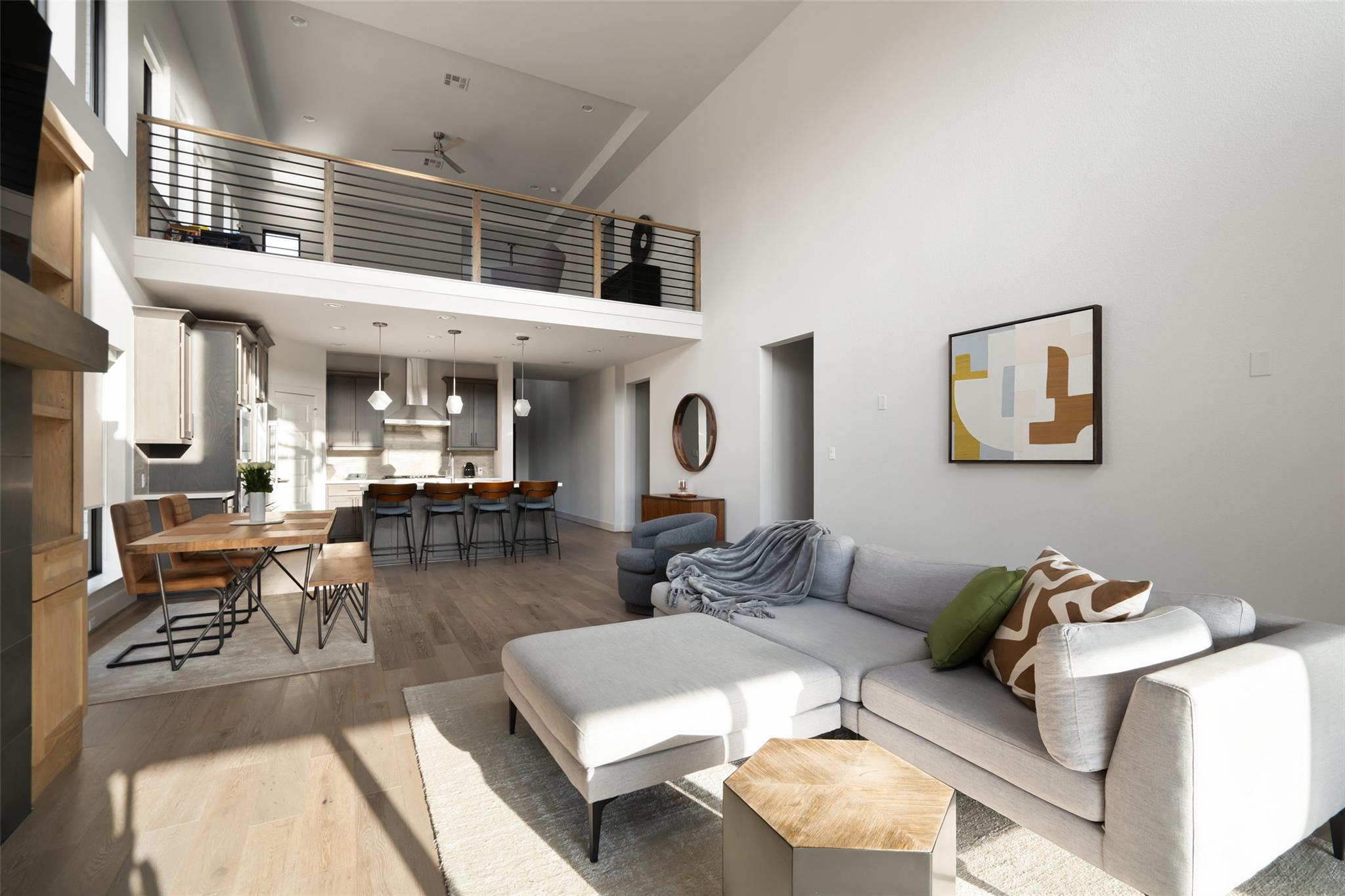 6517 Empresa DR