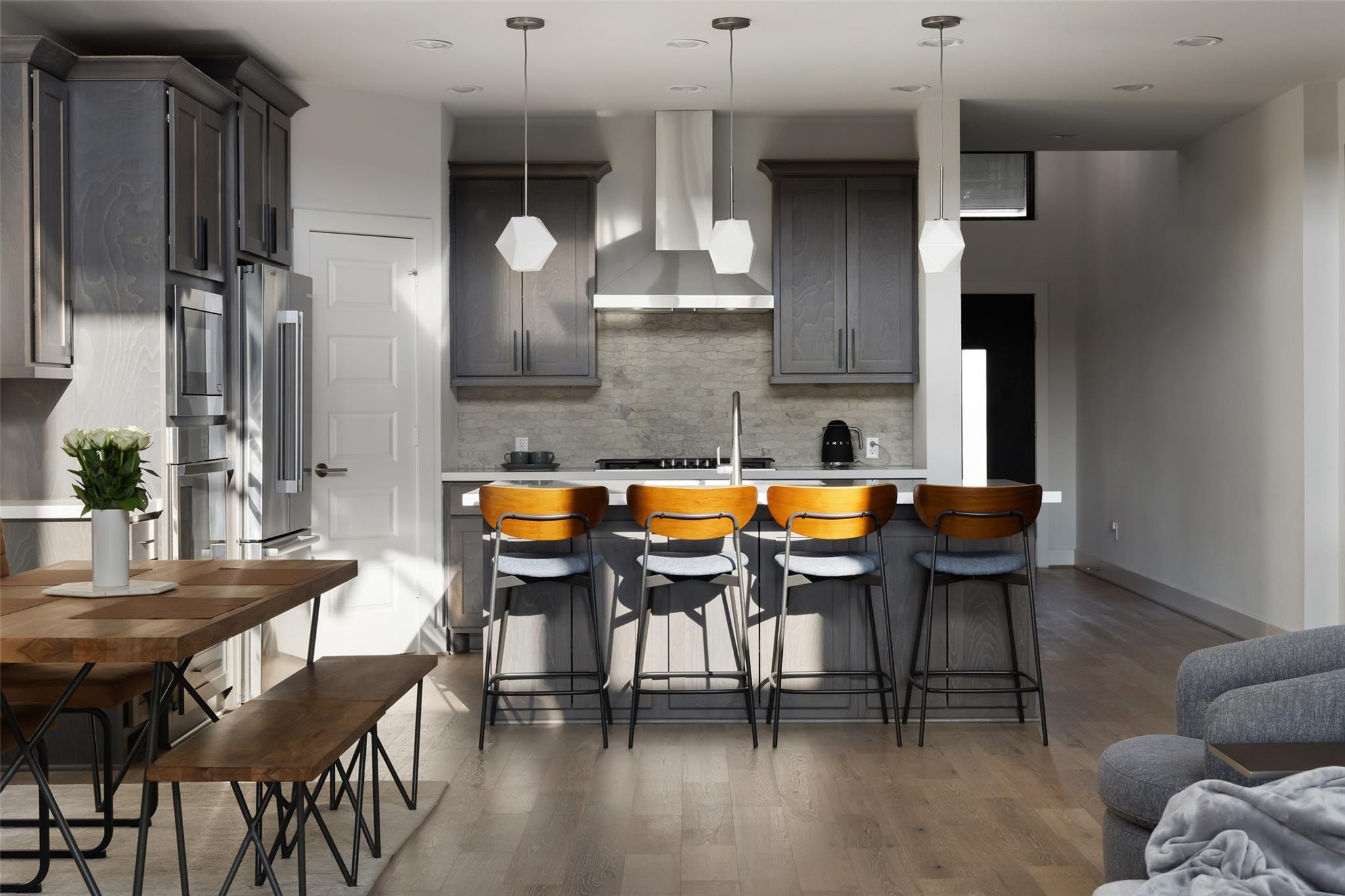 6517 Empresa DR