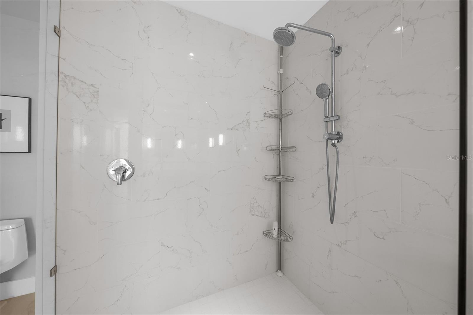 111 S PINEAPPLE AVE #903