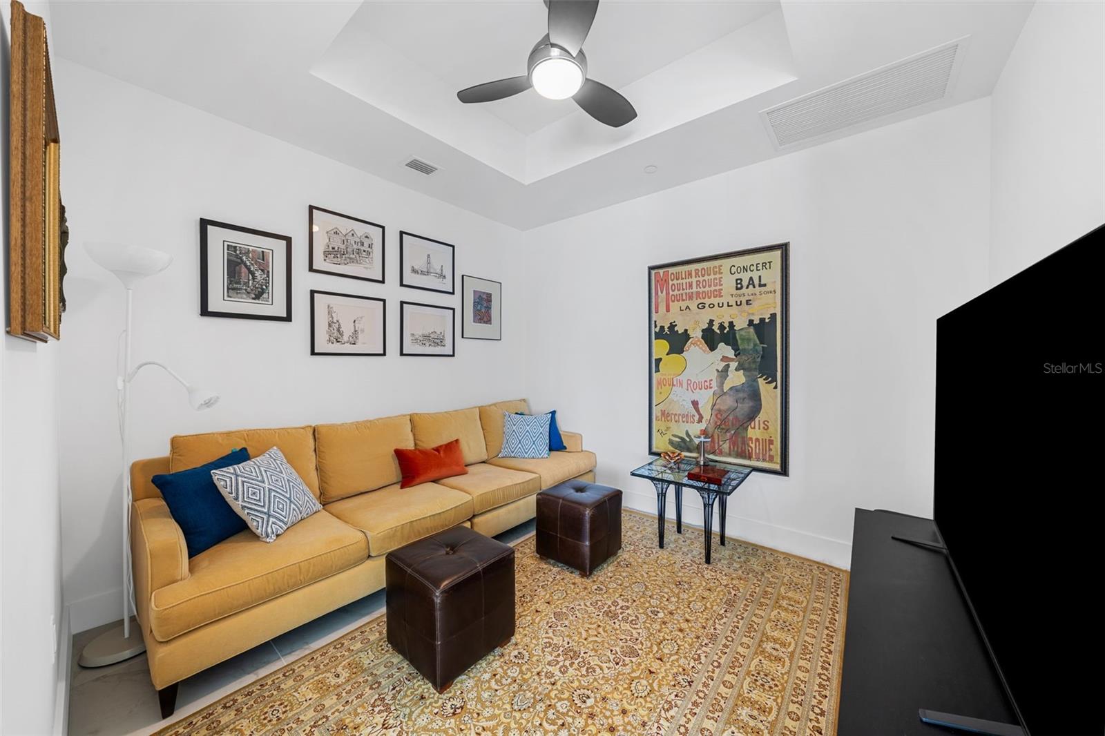 111 S PINEAPPLE AVE #903