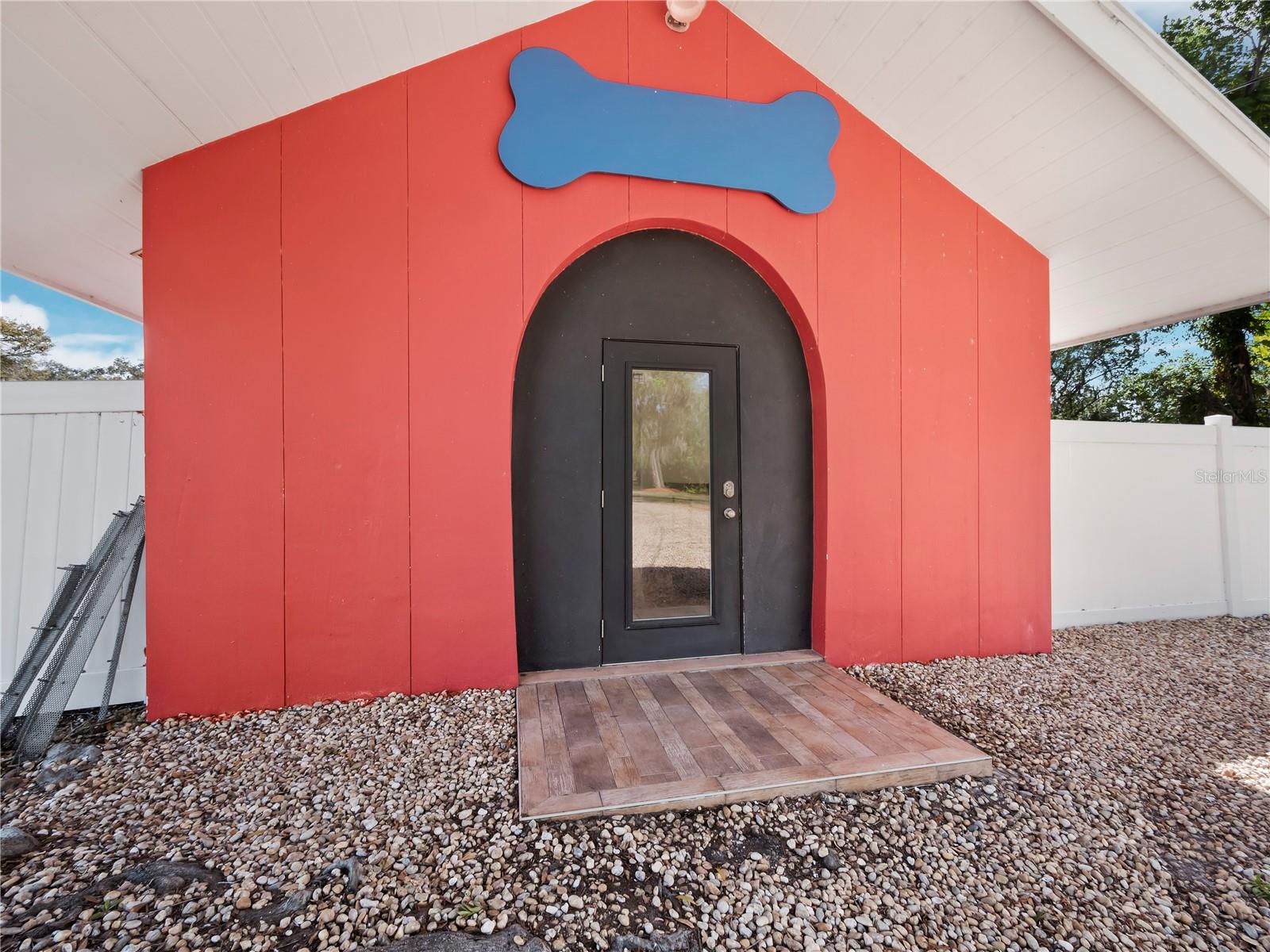 3825 SARASOTA GOLF CLUB BLVD