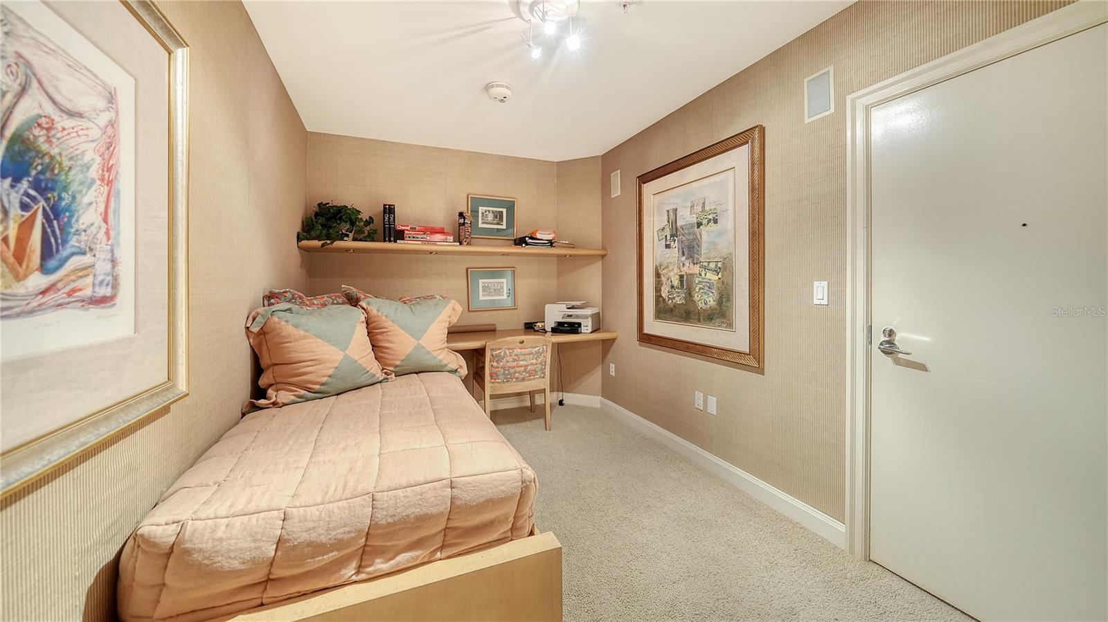 435 L AMBIANCE DR #M408