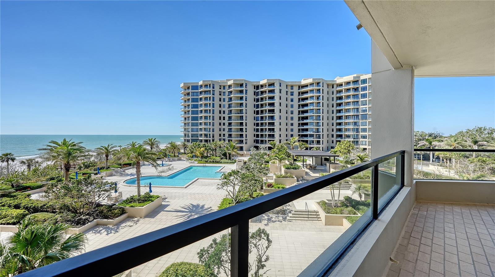 1211 GULF OF MEXICO DR #207