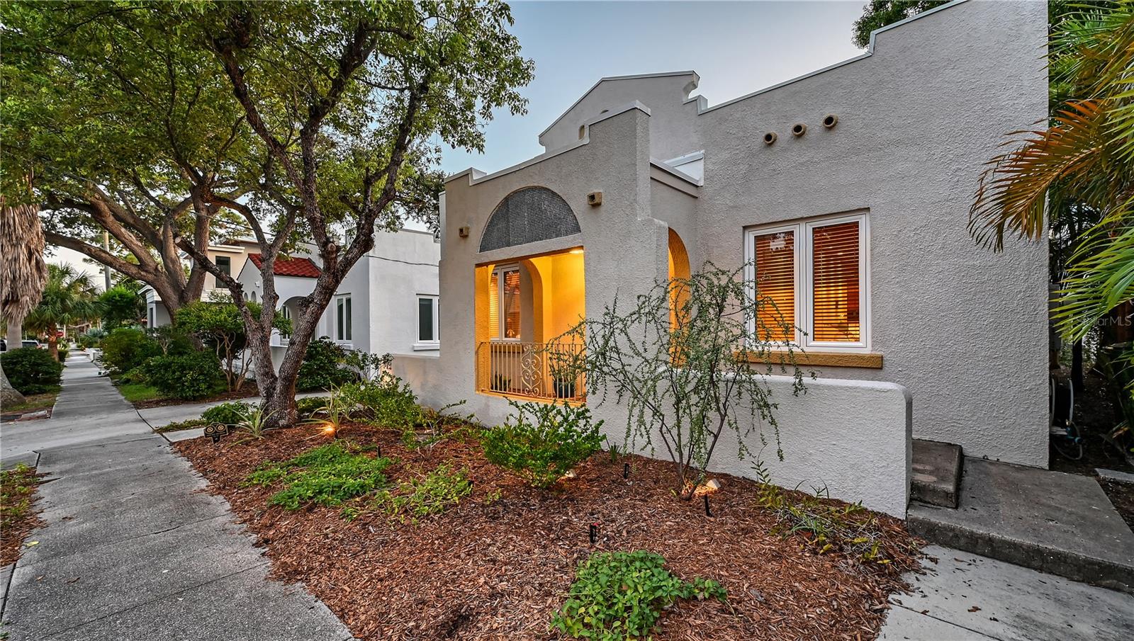 512 MADISON CT