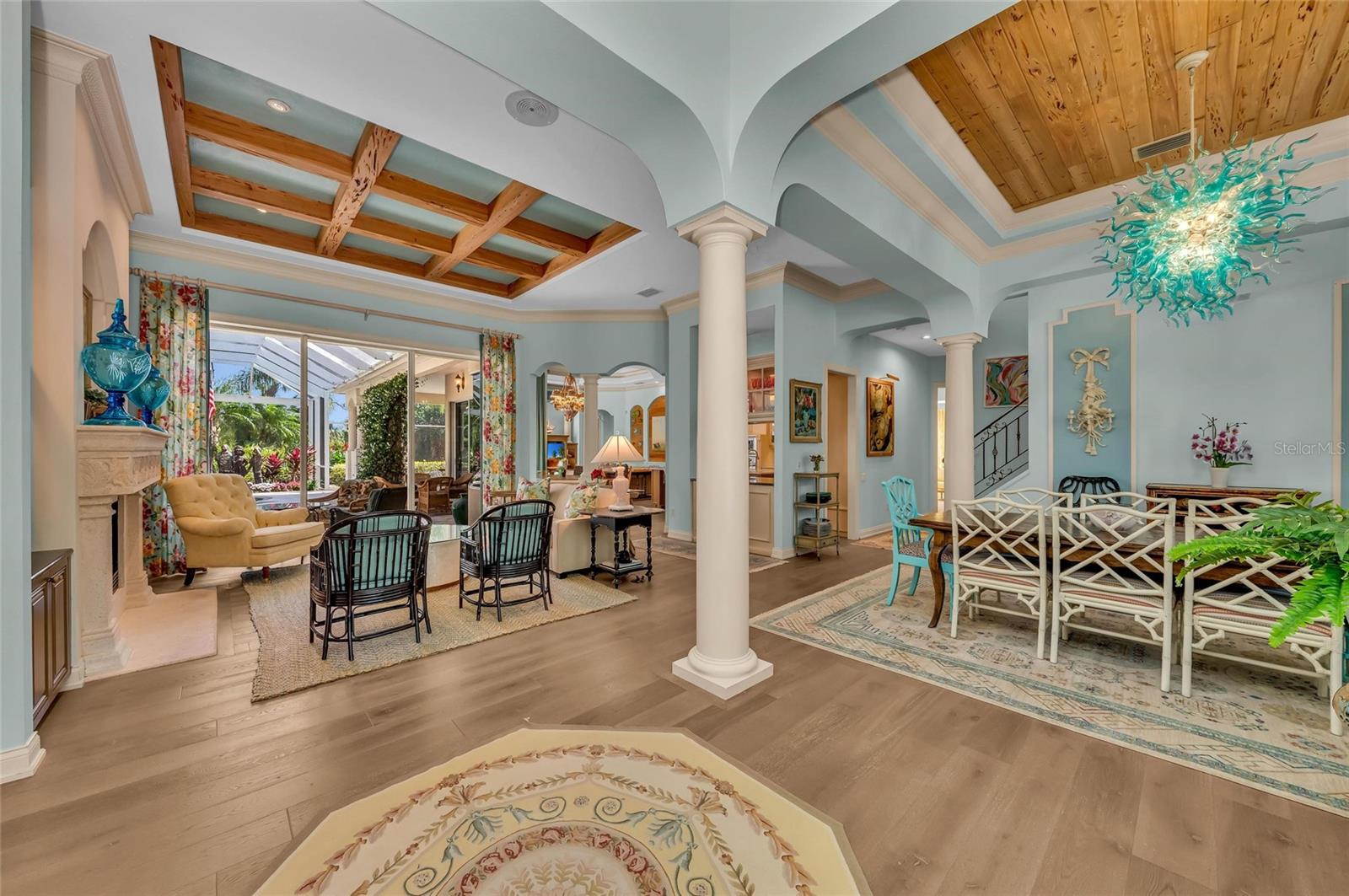 8105 WARWICK GARDENS LN