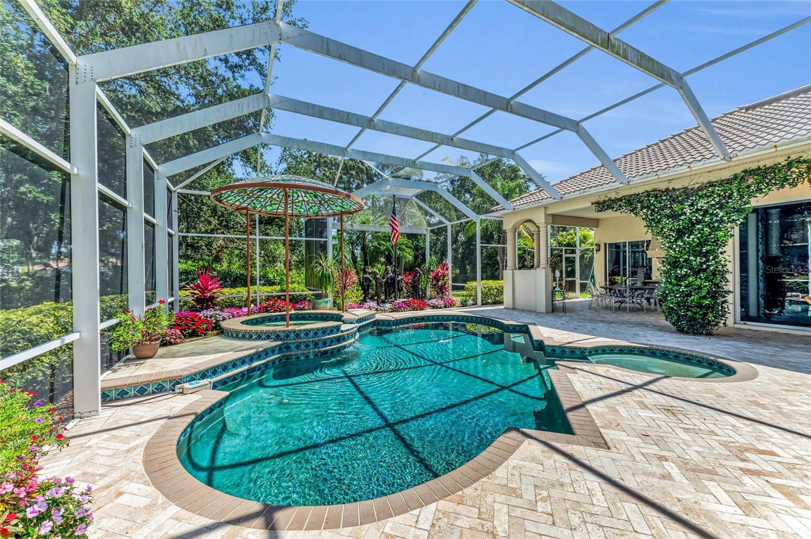 8105 WARWICK GARDENS LN