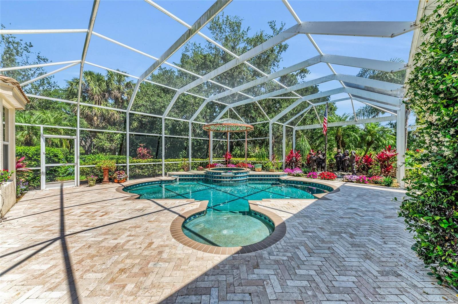 8105 WARWICK GARDENS LN