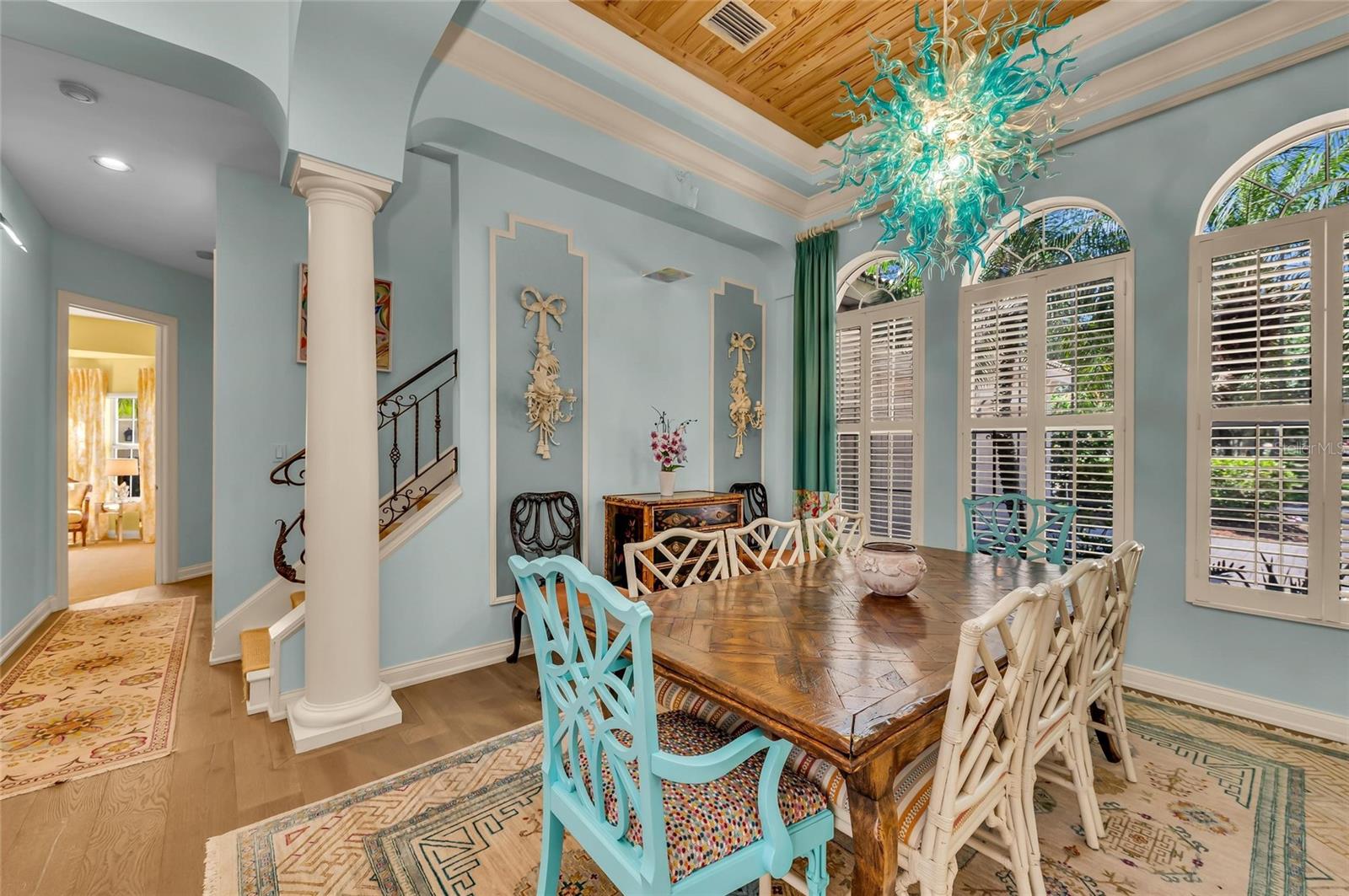 8105 WARWICK GARDENS LN