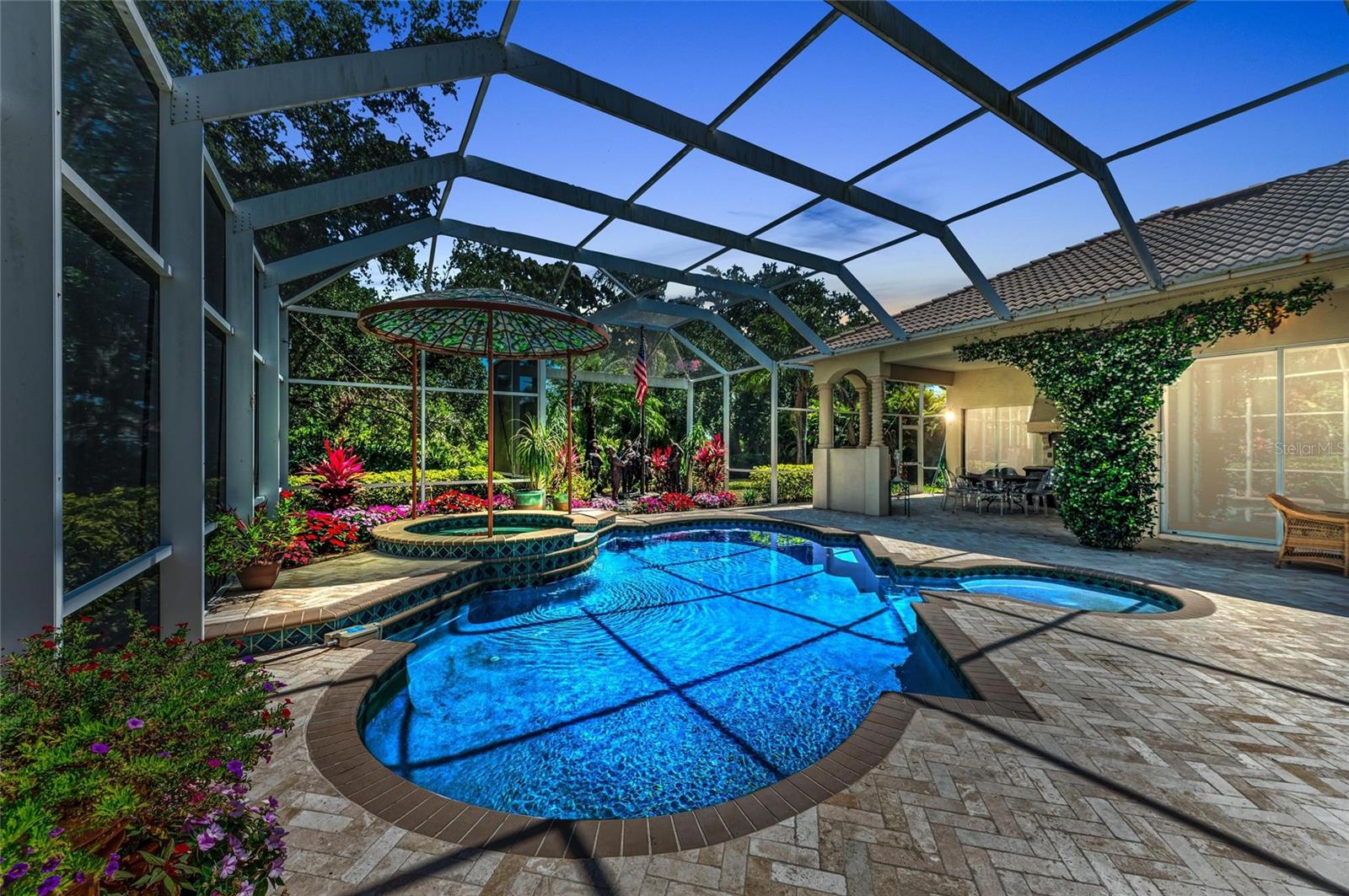 8105 WARWICK GARDENS LN