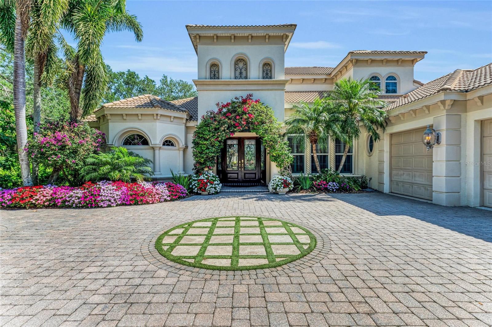 8105 WARWICK GARDENS LN