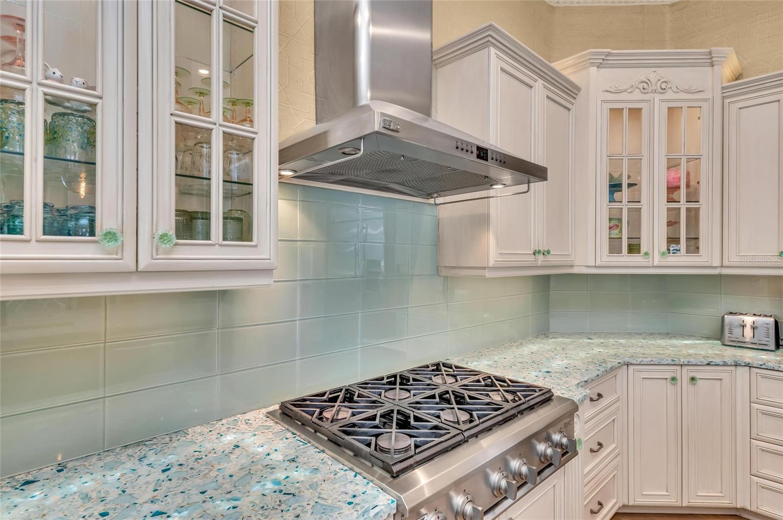 8105 WARWICK GARDENS LN