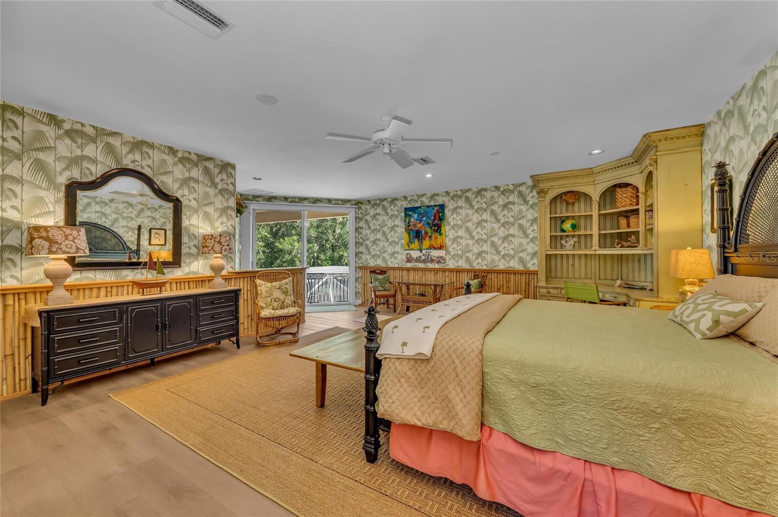 8105 WARWICK GARDENS LN