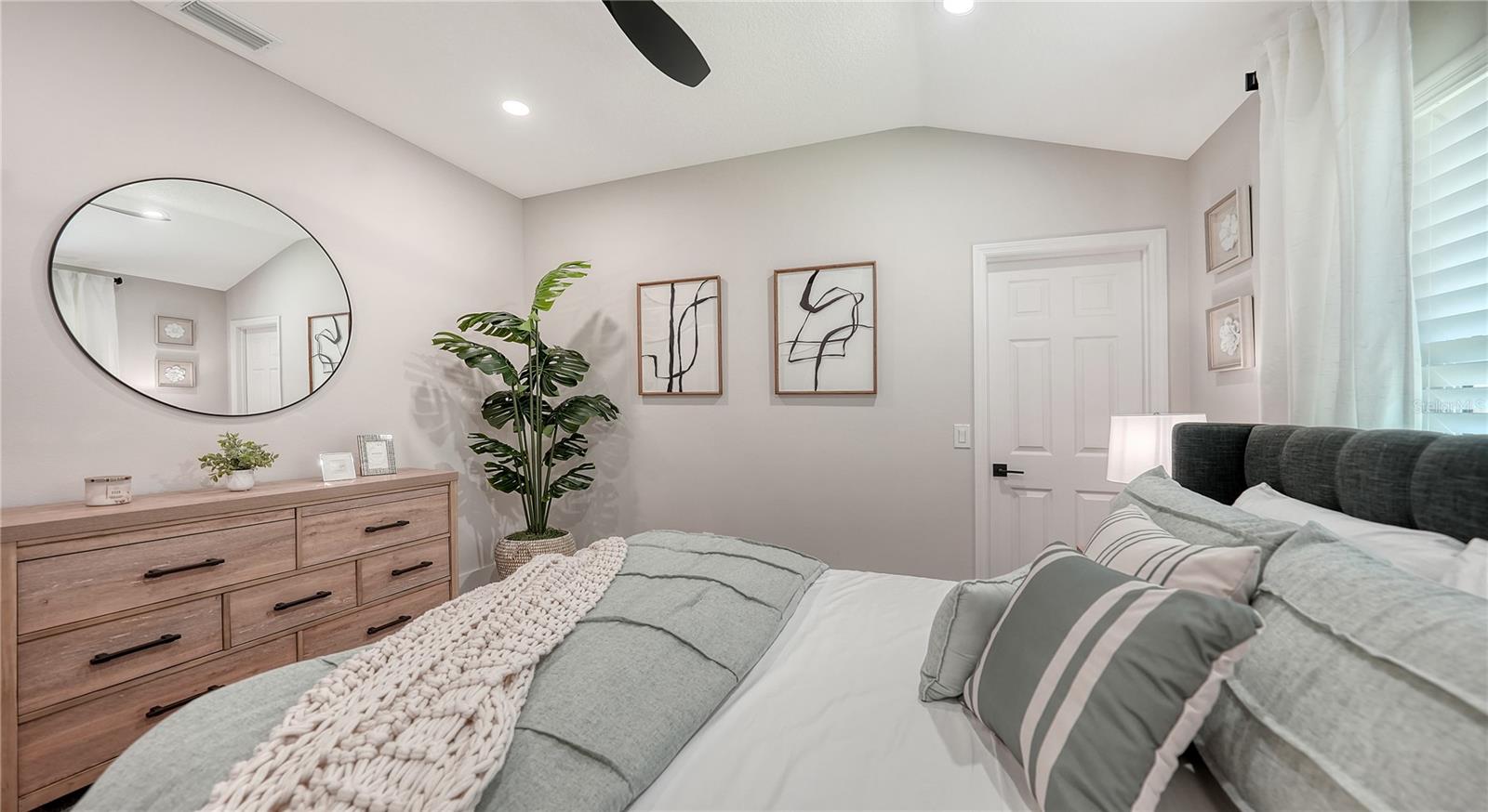 6641 SAINT JAMES XING