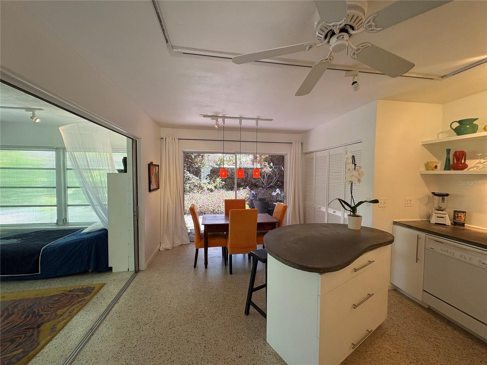 2303 BOUGAINVILLEA ST