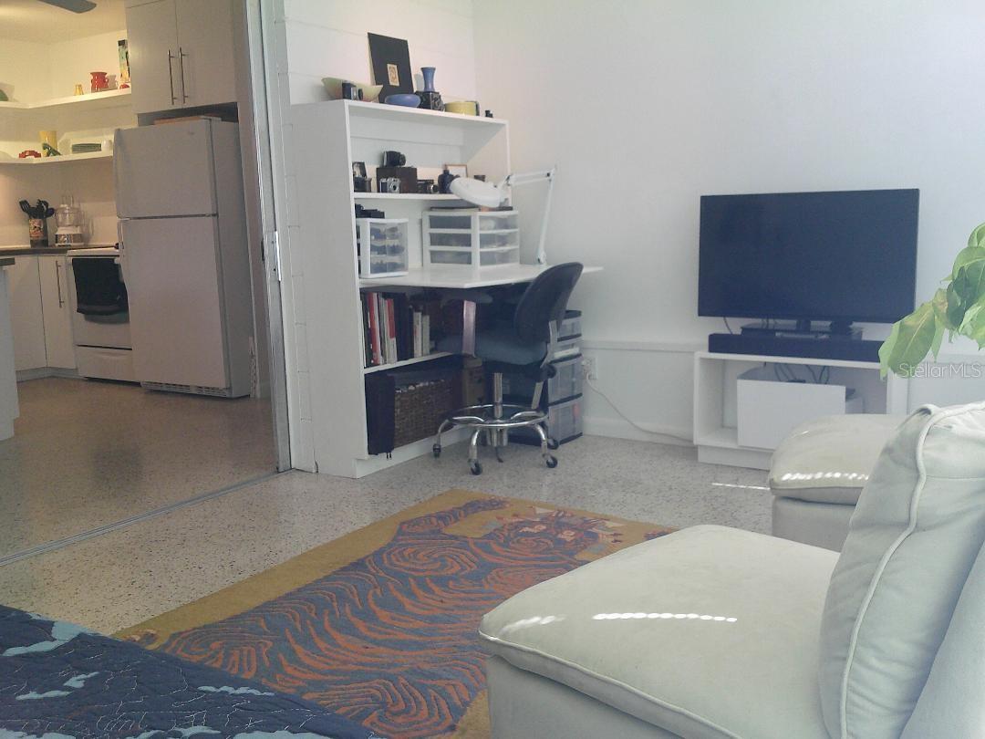 2303 BOUGAINVILLEA ST