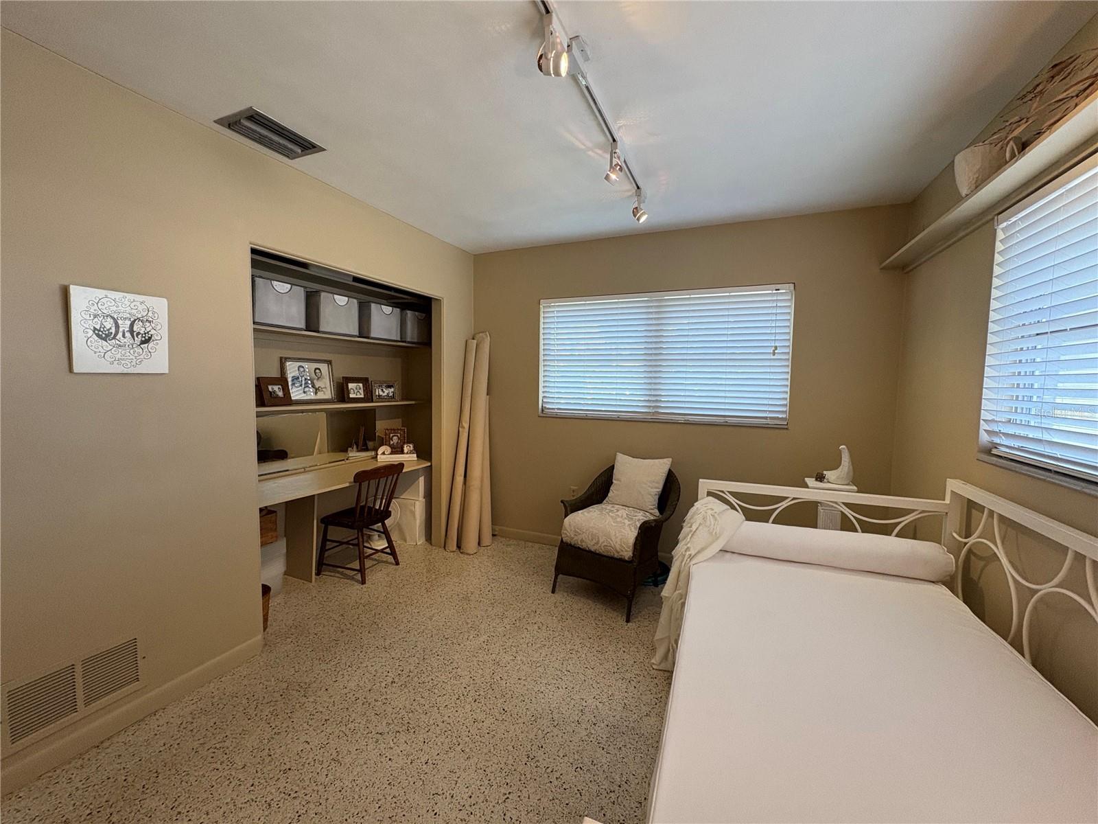 2303 BOUGAINVILLEA ST