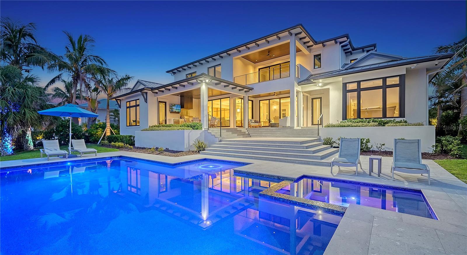 612 MOURNING DOVE DR