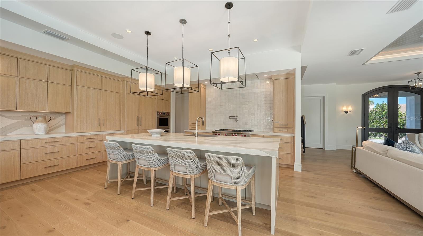 612 MOURNING DOVE DR