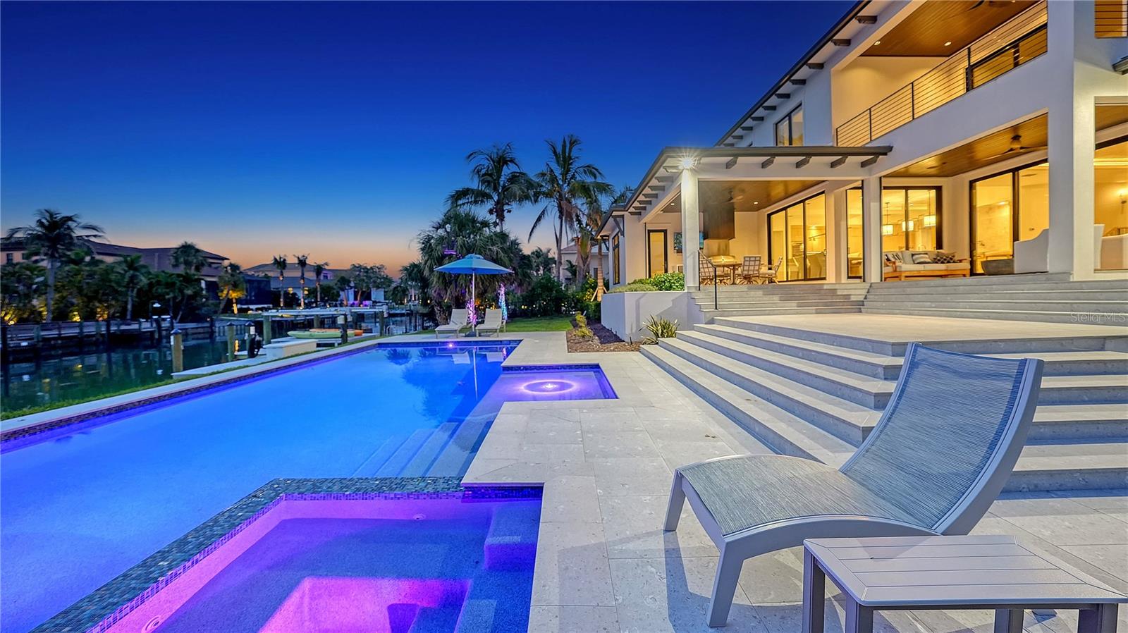 612 MOURNING DOVE DR