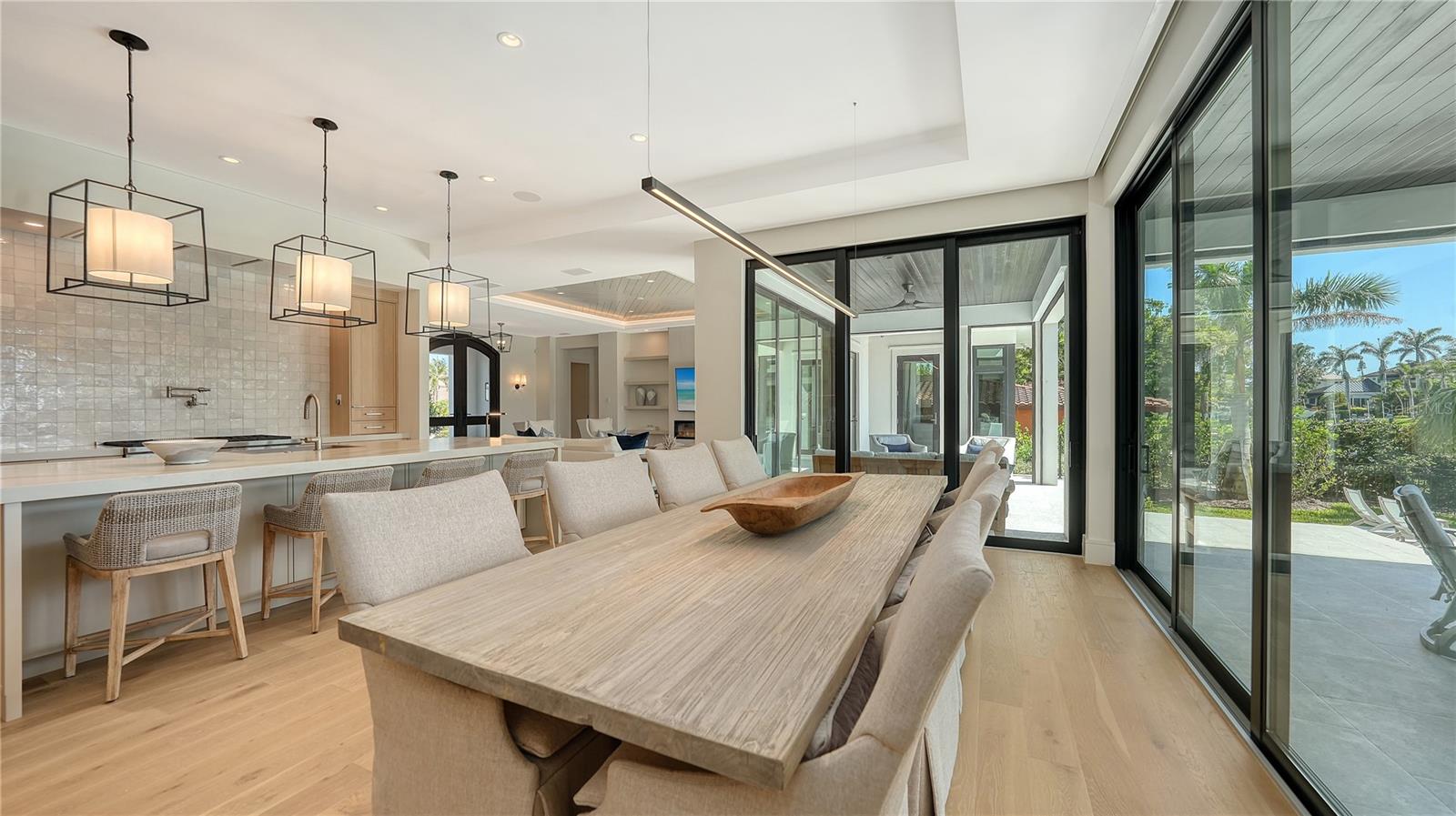 612 MOURNING DOVE DR