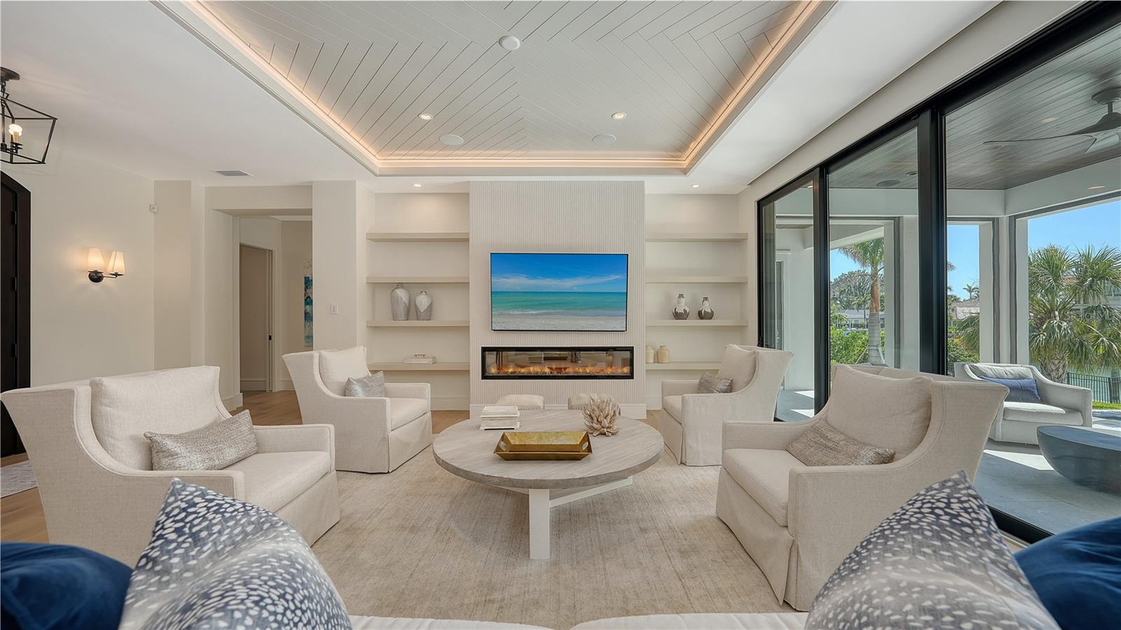 612 MOURNING DOVE DR