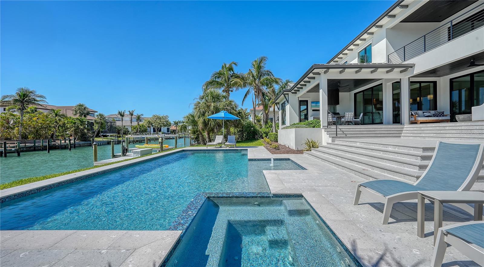 612 MOURNING DOVE DR