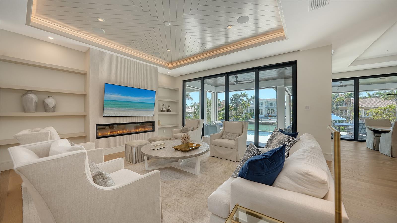 612 MOURNING DOVE DR