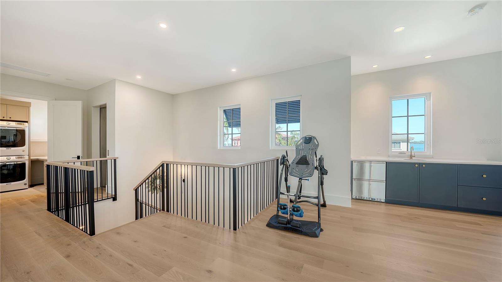 612 MOURNING DOVE DR