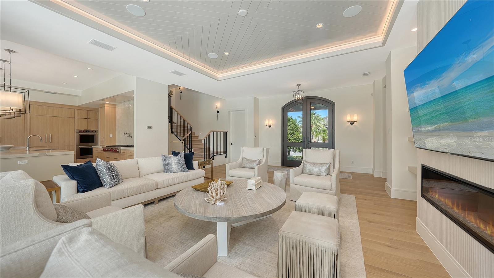 612 MOURNING DOVE DR