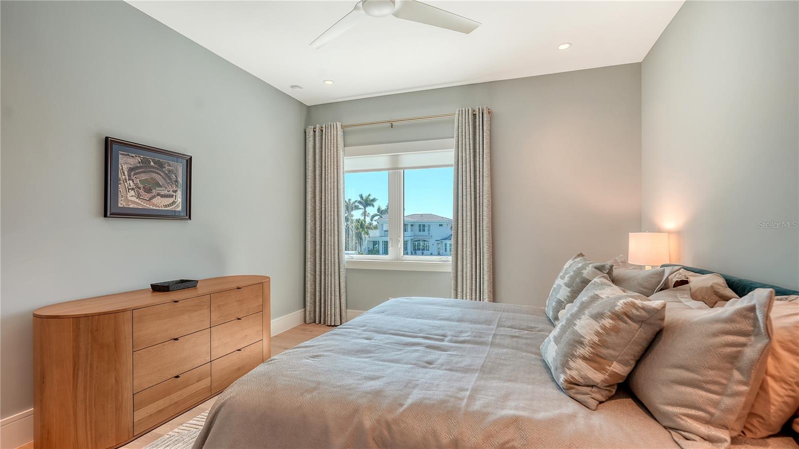 612 MOURNING DOVE DR