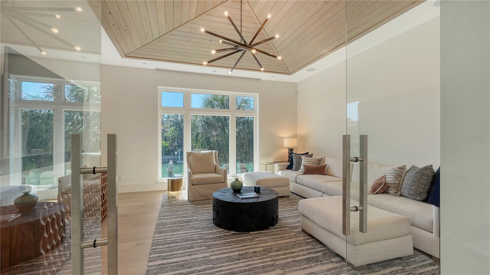 612 MOURNING DOVE DR