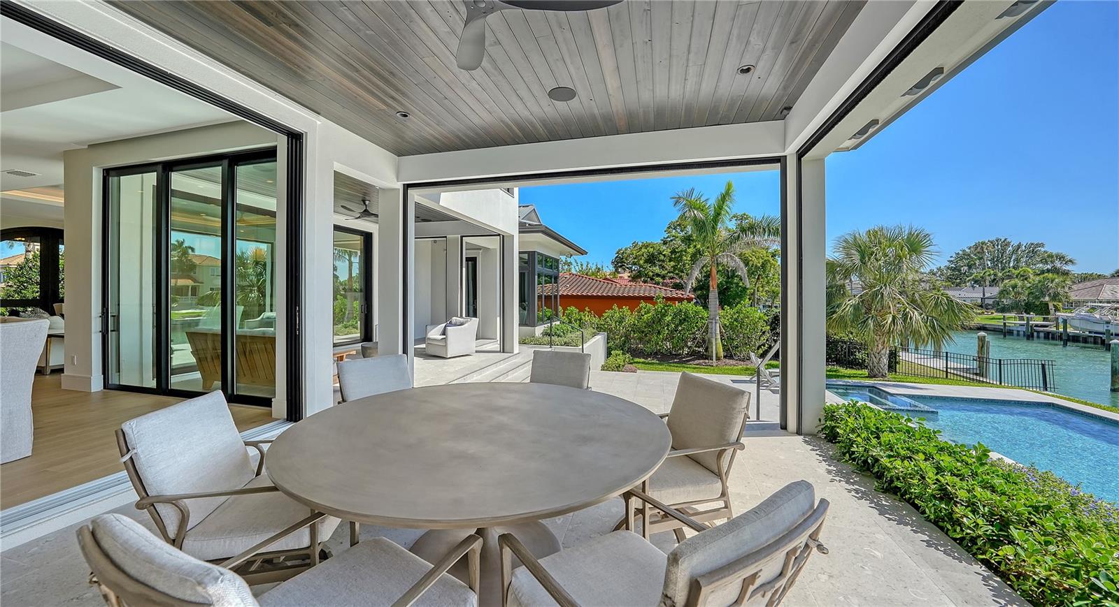 612 MOURNING DOVE DR