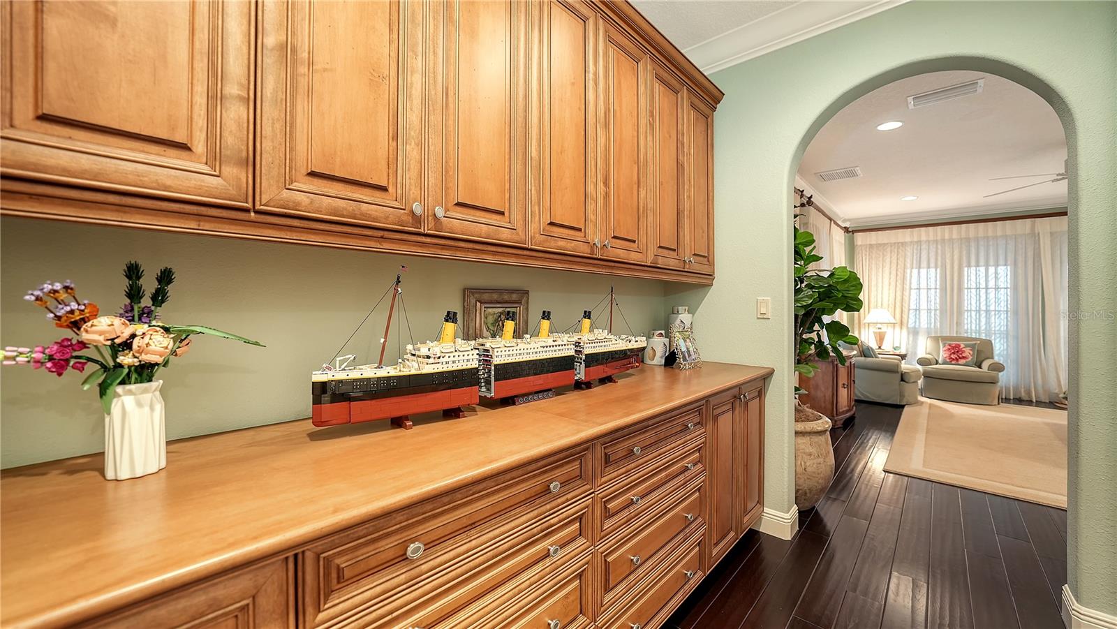 6001 GULF OF MEXICO DR