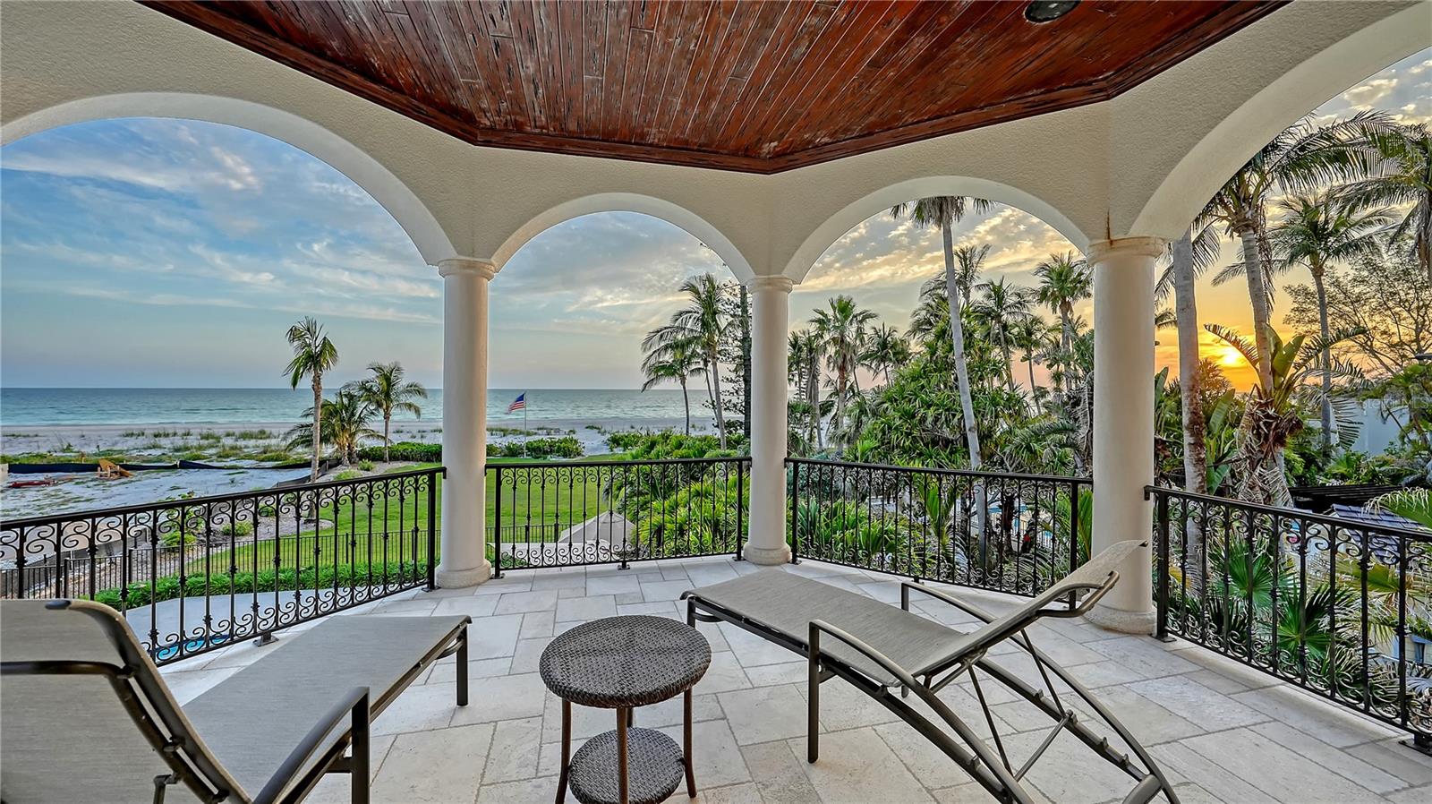 6001 GULF OF MEXICO DR