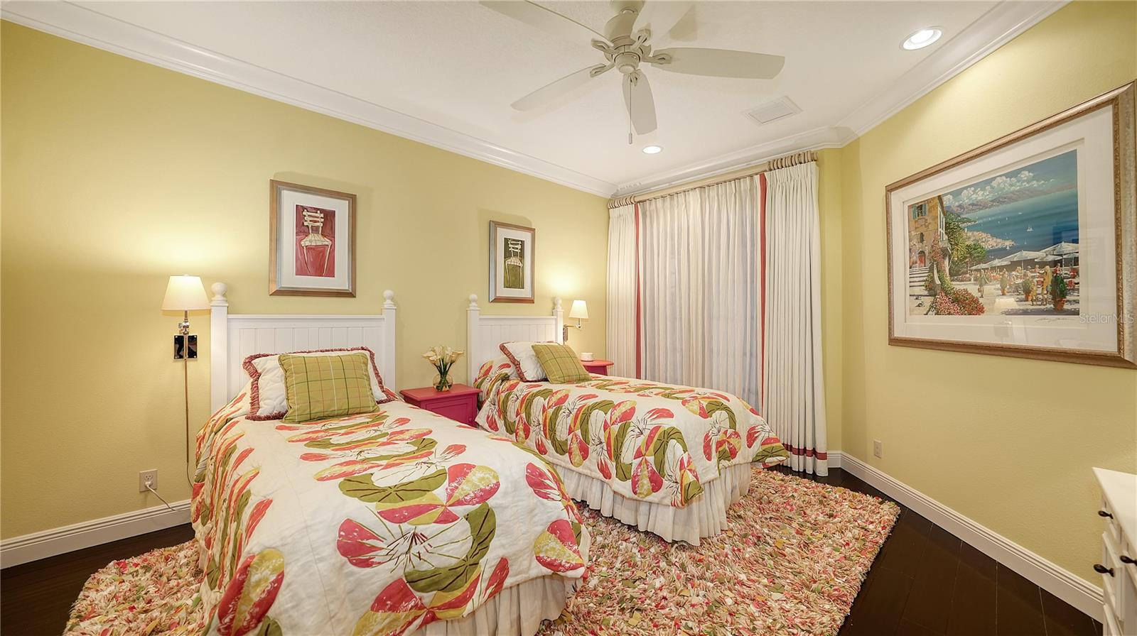 6001 GULF OF MEXICO DR