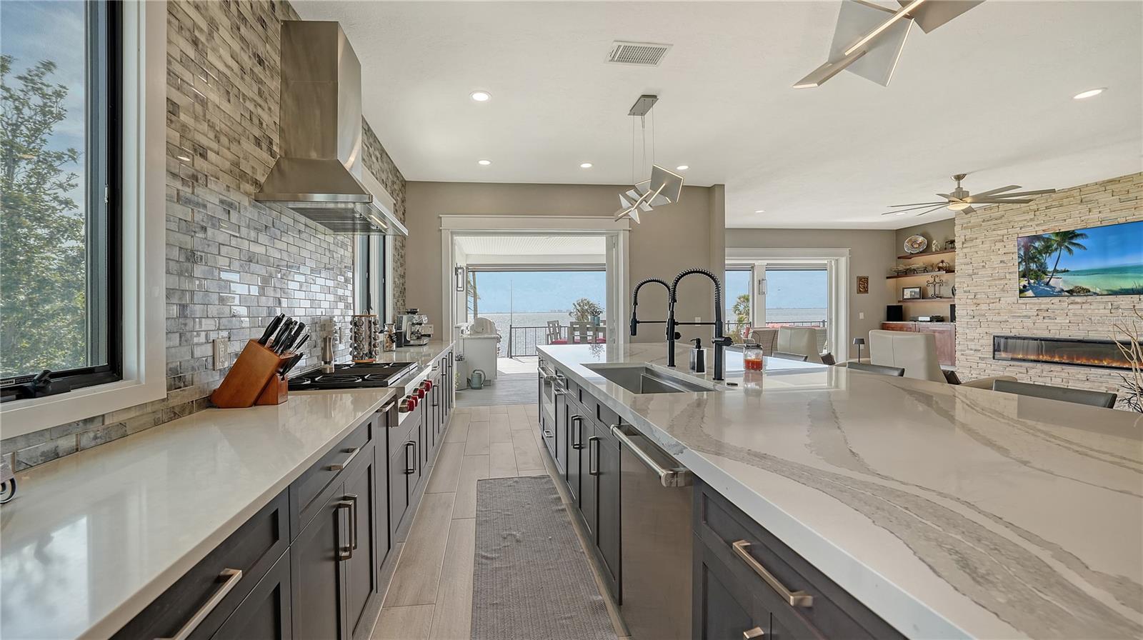 7418 WESTMORELAND DR