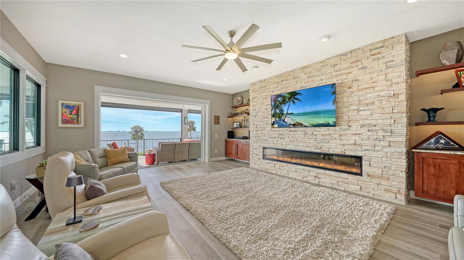 7418 WESTMORELAND DR