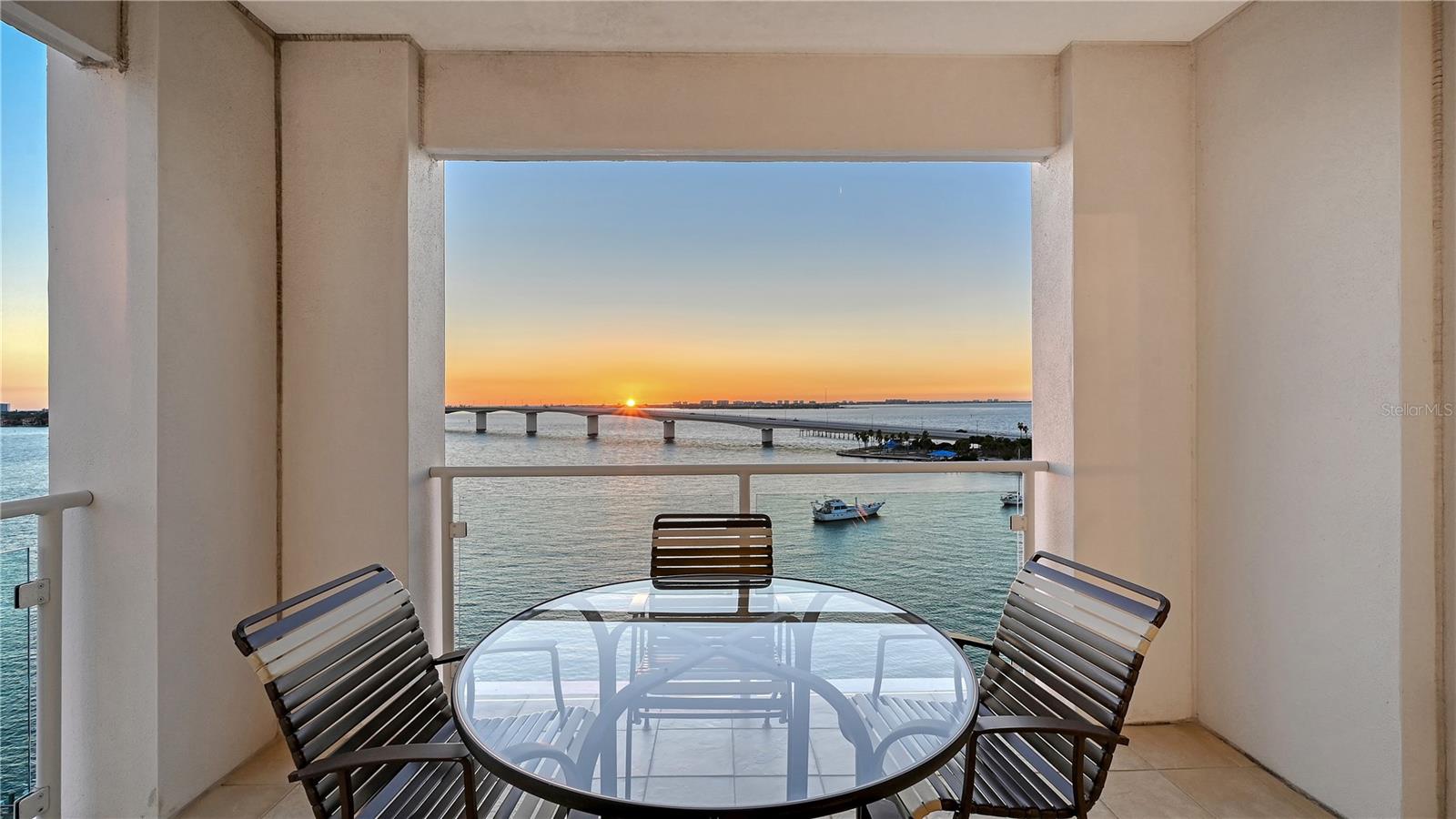 258 GOLDEN GATE PT #801