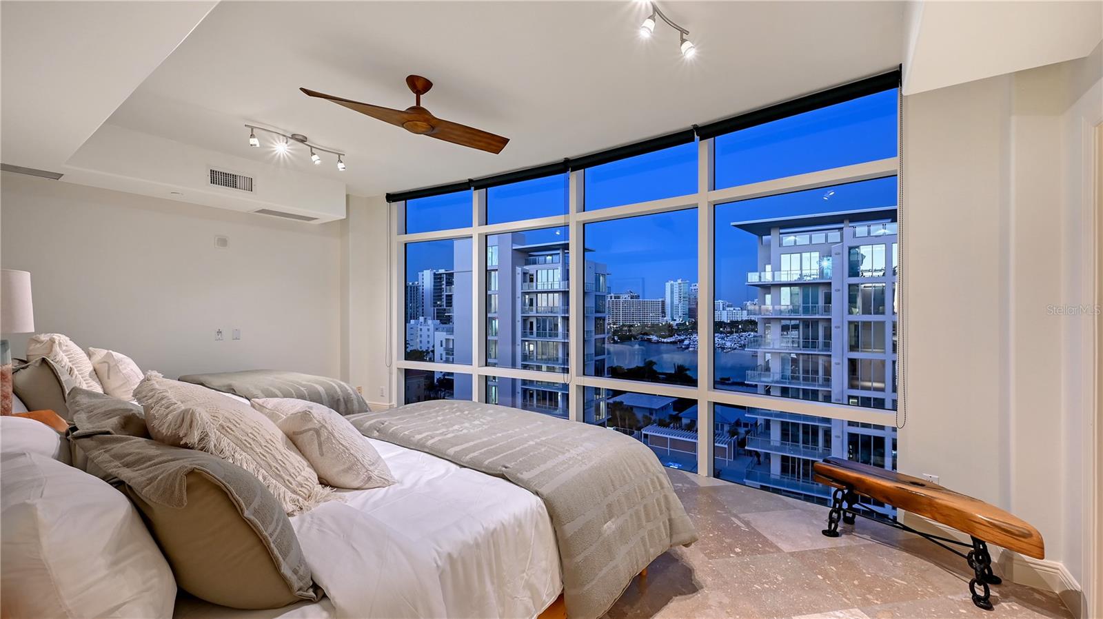 258 GOLDEN GATE PT #801