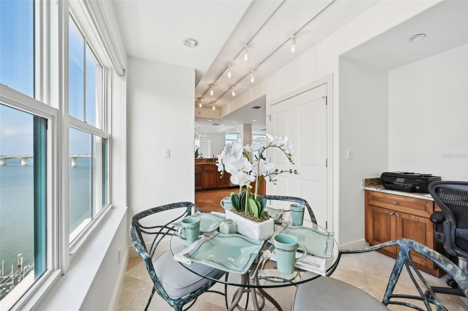 258 GOLDEN GATE PT #801