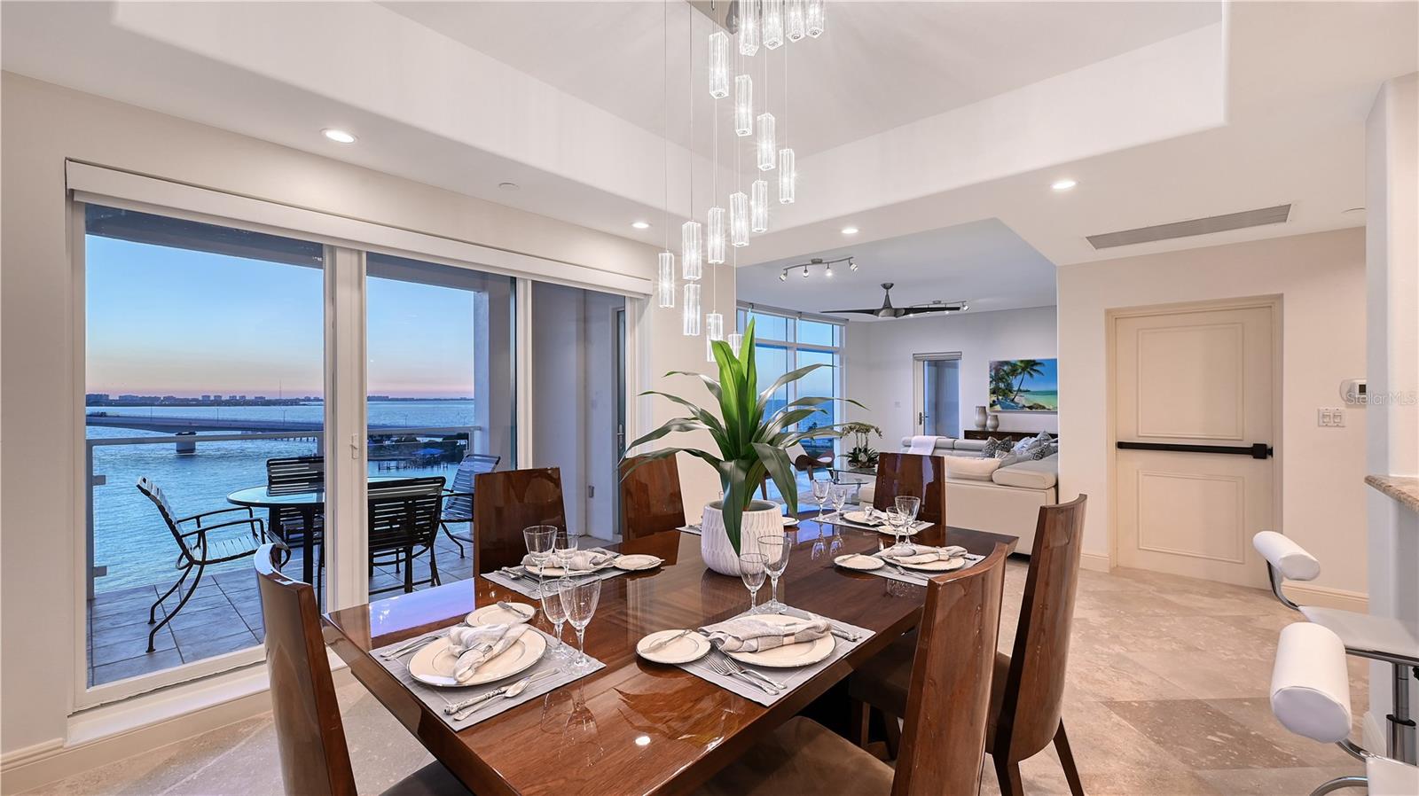 258 GOLDEN GATE PT #801