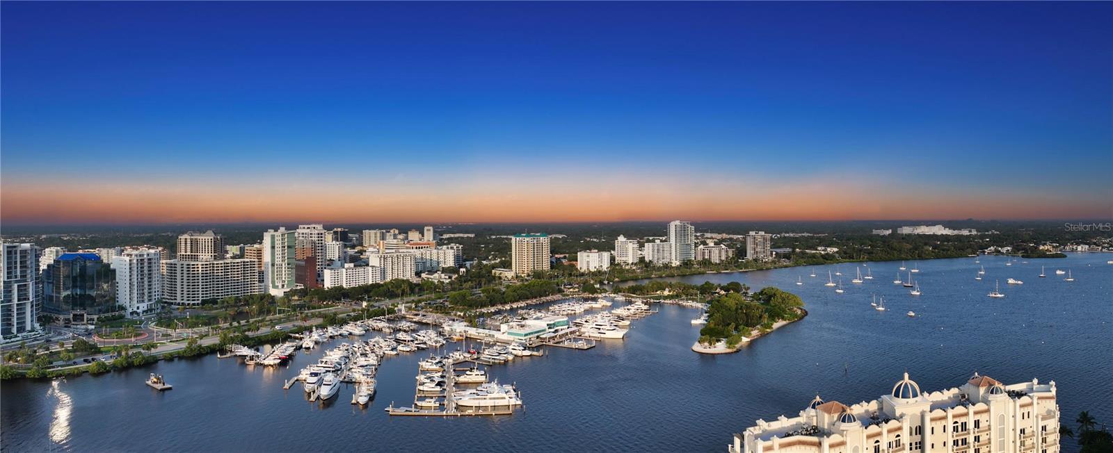 258 GOLDEN GATE PT #801