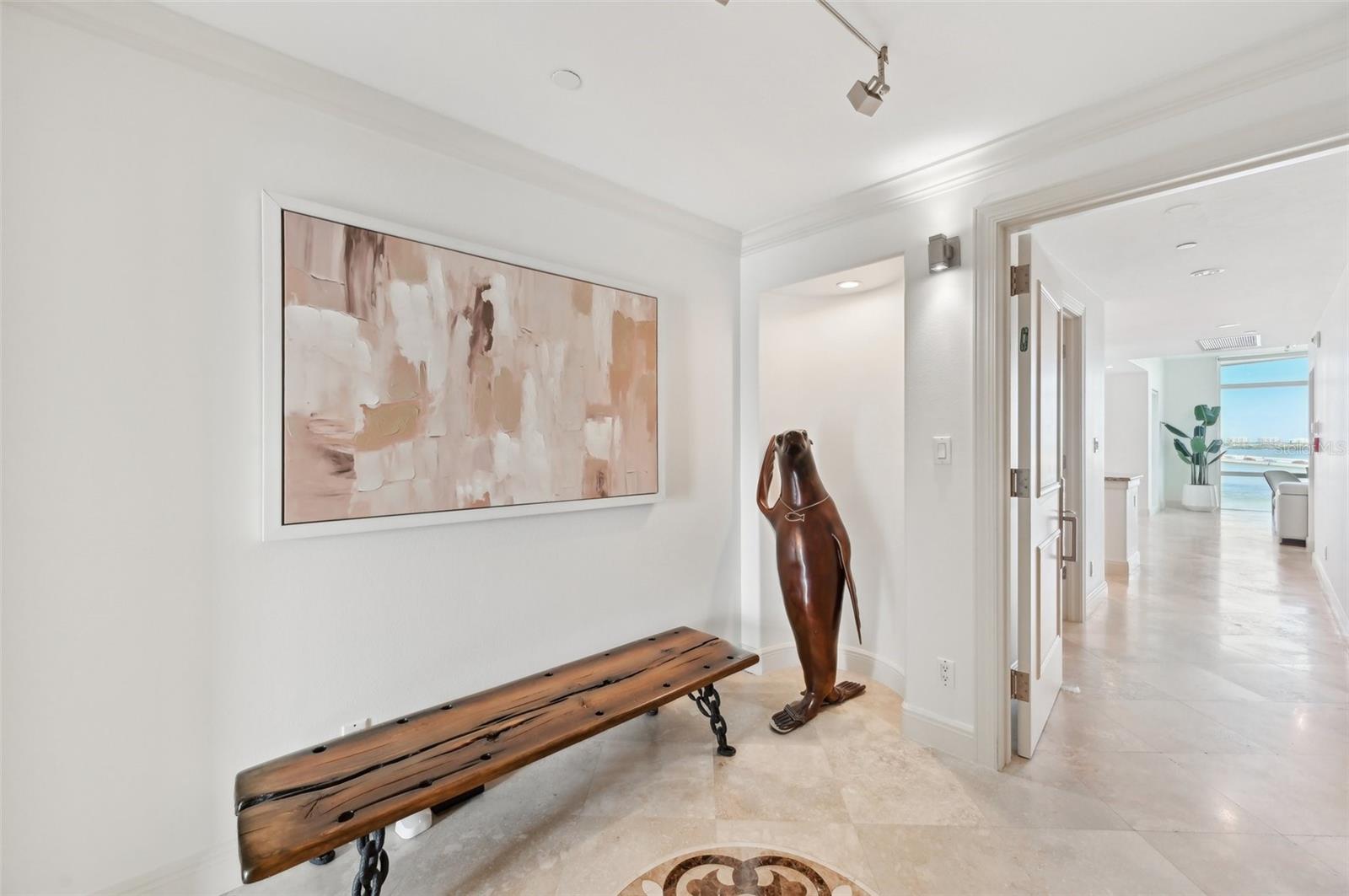 258 GOLDEN GATE PT #801