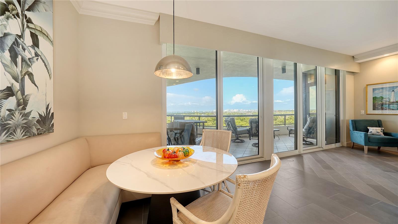 435 L AMBIANCE DR #K506