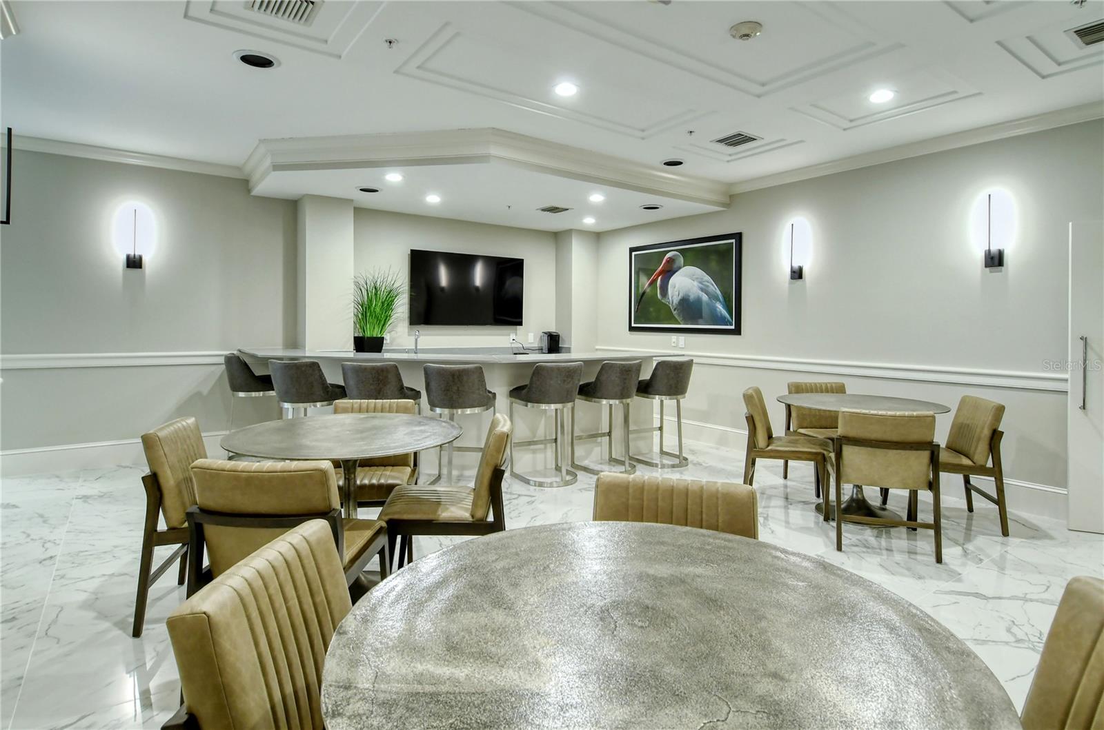 435 L AMBIANCE DR #K506