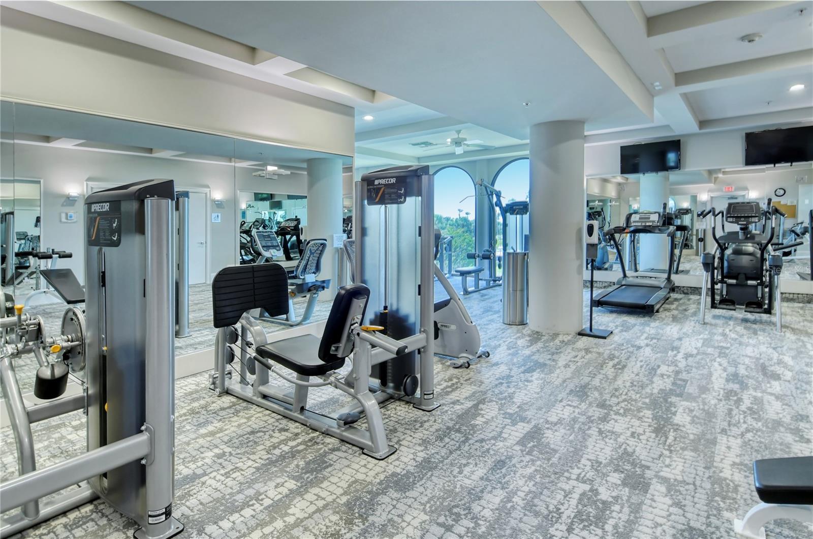 435 L AMBIANCE DR #K506